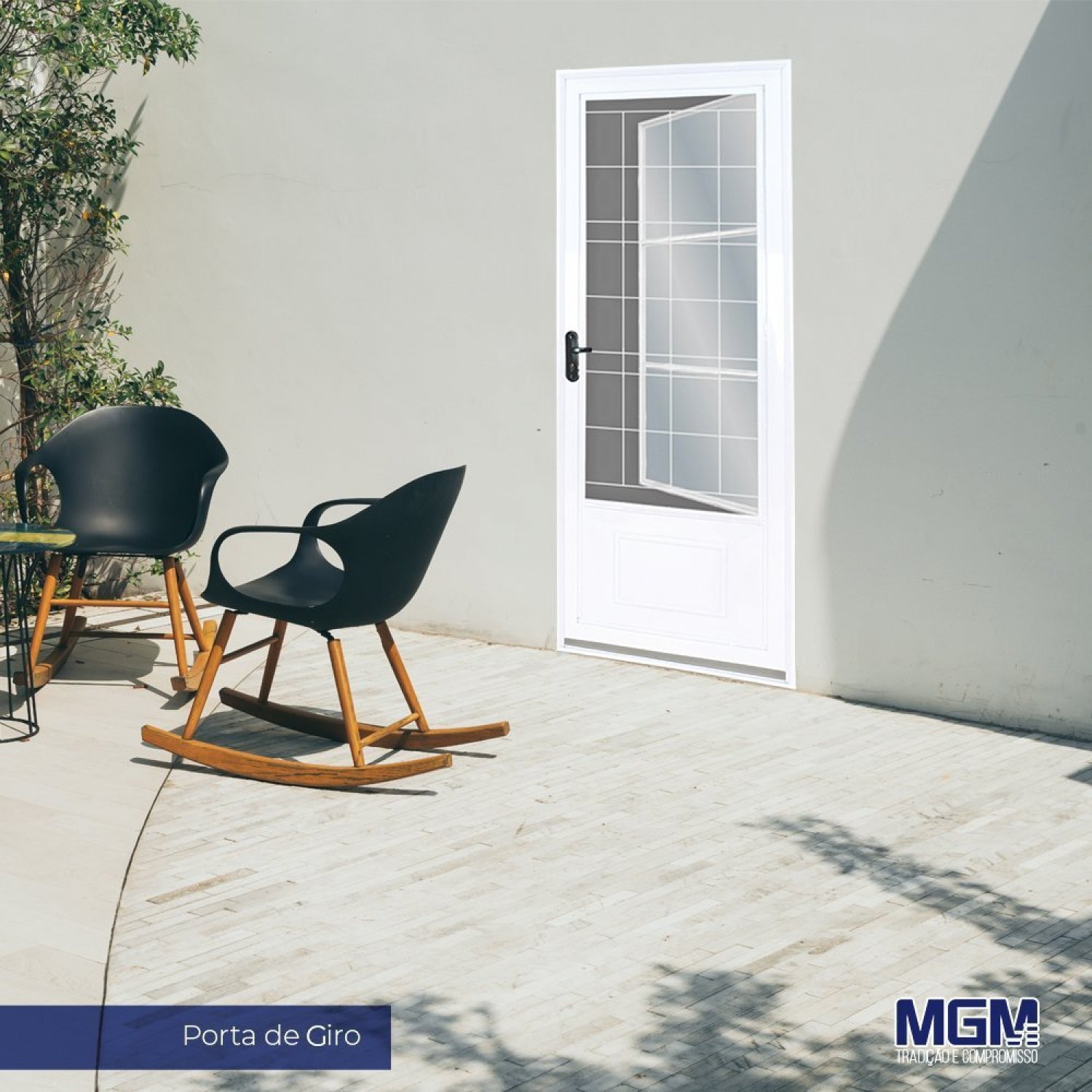 Porta de Aço Postigo 215x85cm com Grade Quadrada Minas Sul MGM