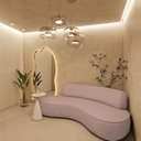 Ver imagem 2 de Sofá Curvo 2 Lugares Orgânico Escritório Recepção Sala Amsterdã 130cm Linho Rose - Amarena Móveis