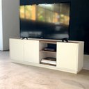 Ver imagem 2 de Rack Moscou com Rodapé 130cm para TV Byhouse