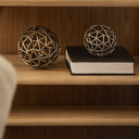 Ver imagem 2 de Escultura Esfera Vazado Geométrico em Polirresina (g)