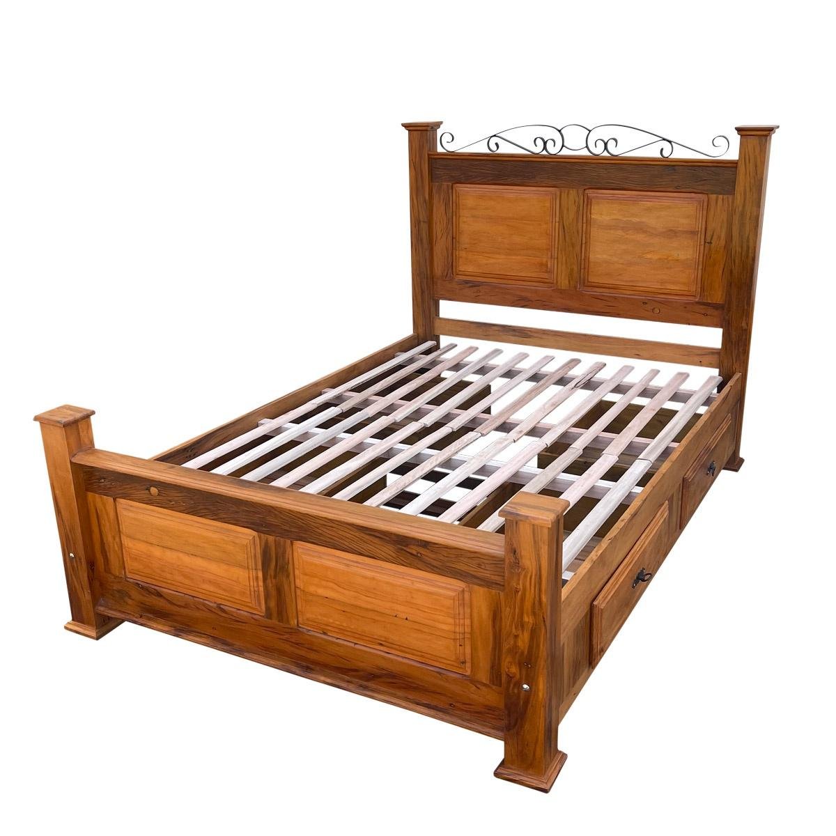 Ver imagem 2 de Cama Casal Queen Size em Madeira de 4 Gavetas Demolição Modelo Almofadas Sudeste Rústico