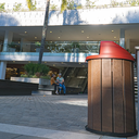 Ver imagem 2 de Lixeira Madeira Plástica 100 Litros - 70 Cm:marrom/vermelho