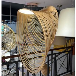 Pendente Madeira com Canopla em Aluminio e Detalhes em Acrilico - Luciin