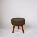 Ver imagem 5 de Kit 2 Puff Redondo Decorativo Danny Pés Palito Casa da Poltrona Retrô Marrom