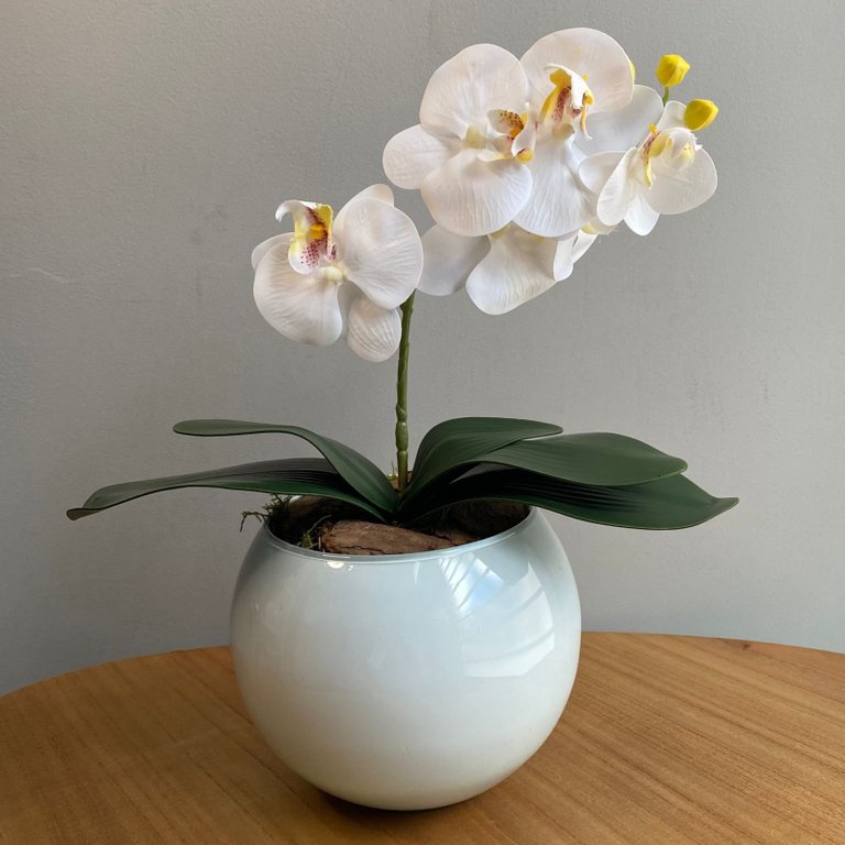 Orquídea Branca Artificial Arranjo no Vaso Branco Flores Permanentes Decore Fácil Shop