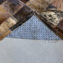 Ver imagem 3 de Tapete De Couro marrom exótico 0,90X1,80 c/b pç 10x10cm