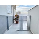 Ver imagem 3 de Portão de Segurança Crianças e Pet Altura 85cm X Largura 58 a 100cm Alumínio Cinza