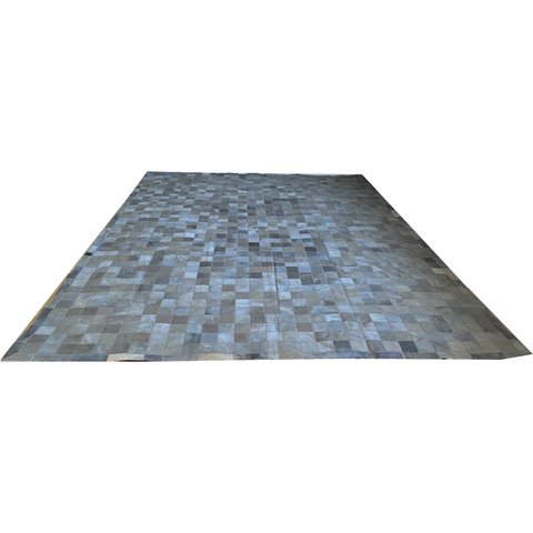 Tapete De Couro cinza tingido 3,00x4,00 com borda pç 10x10cm