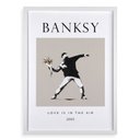Ver imagem 1 de Quadro Banksy Love Is In The Air 45x34cm - com Vidro:moldura Branca