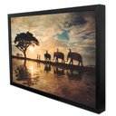 Ver imagem 3 de Quadro Decorativo Elefante e a Paisagem em Moldura Caixa Tacolado Moldura Trad 1cm Madeira Escura Co