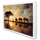 Ver imagem 2 de Quadro Decorativo Elefante e a Paisagem em Moldura Caixa Tacolado Moldura Trad 1cm Madeira Escura Co