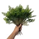 Ver imagem 4 de Kit 8 Folhas de Samambaia Artificial 35cm Mini Buquê com Aspecto Natural para Decoração