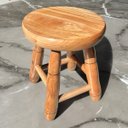 Ver imagem 3 de Banquinho Pequeno Envernizado para Criança Manicure Banquinho de Apoio Banqueta Mecânico