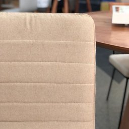 Conjunto 2 Cadeiras Cristal Sala de Jantar em Linho Bege e Metal Cobre - 5 Conjunto 2 Cadeiras Cristal Sala de Jantar em Linho Bege e Metal Cobre - 5