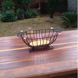 Fruteira de ferro e madeira oval rústica utilidade e decoração ideal para casas, restaurantes, hotei - 8