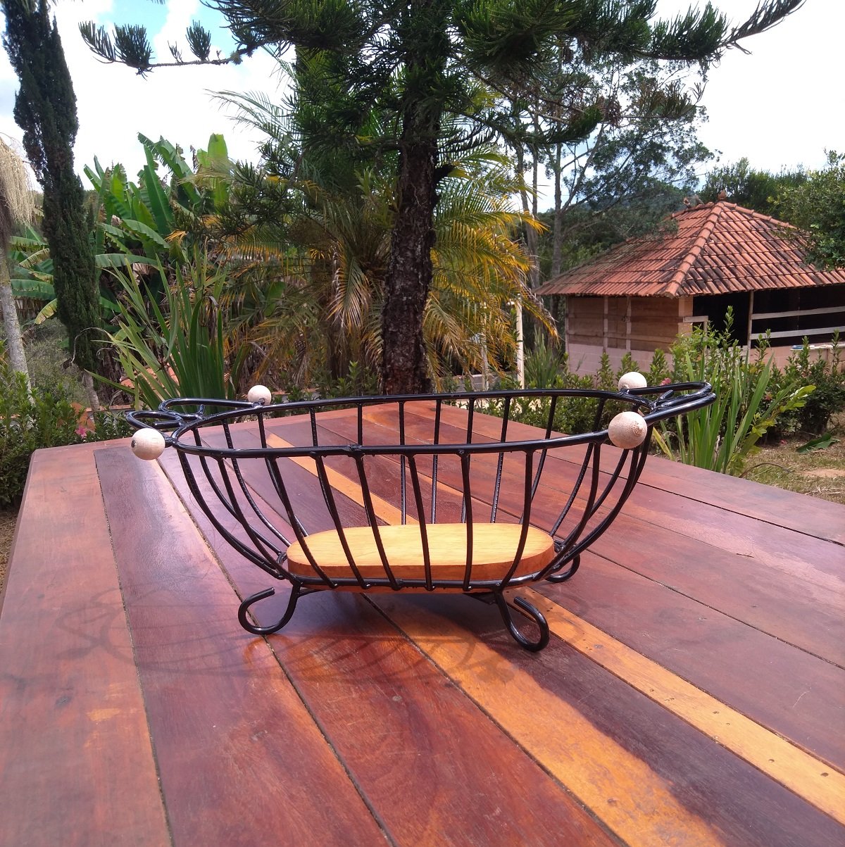 Fruteira de ferro e madeira oval rústica utilidade e decoração ideal para casas, restaurantes, hotei - 6