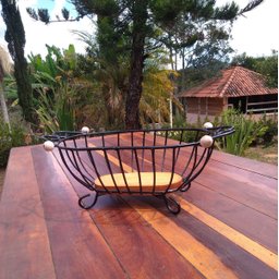 Fruteira de ferro e madeira oval rústica utilidade e decoração ideal para casas, restaurantes, hotei - 6