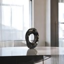 Ver imagem 2 de Escultura Decorativa de Cerâmica para Sala Atenas Preto e Dourado Ébano