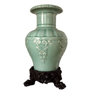 Vaso em porcelana Craquelê, Celadon Tailandês. Cor Verde Celadon