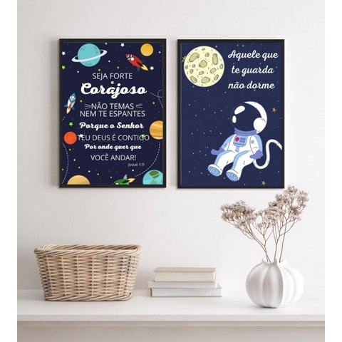 Kit 2 Quadros Infantis Evangélicos Tema Espacial 45x34cm:madeira Preta