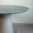 Ver imagem 6 de Mesa de Jantar Cone Redonda 80 Cm Tampo Mármore Verde da Vinci e Base Off White