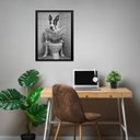 Ver imagem 1 de Quadro Banheiro Dog Alemão Lendo Jornal 33x24cm:moldura Preta