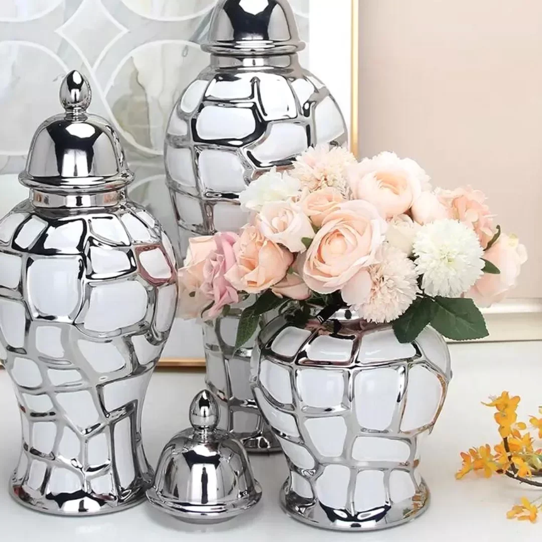 Vaso Decorativo Sala Branco Detalhes Prata Porcelana 32x17 - 2