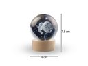 Ver imagem 3 de Luminária Abajur Globo Homem na Lua Led Usb Enfeite Decorativo Esfera de Vidro 3d Base de Madeira