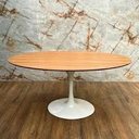 Ver imagem 1 de Mesa de Jantar Tulipa Saarinen Base Branca Tampo Amadeirado 2,44cm Oval