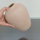 Ver imagem 6 de Vaso Decorativo de Cerâmica Bege 20x16x16cm Enfeite Sala Mesa Estante Aparador