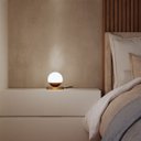 Ver imagem 4 de Kit 2 Abajur de Mesa Moderno Dama Dourado com Globo Fosco e Lâmpada Branco Frio