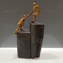 Ver imagem 4 de Escultura Decorativa de Resina Dourado 31x16x8cm Estátua Enfeite Sala Estante
