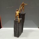 Ver imagem 5 de Escultura Decorativa de Resina Dourado 31x16x8cm Estátua Enfeite Sala Estante