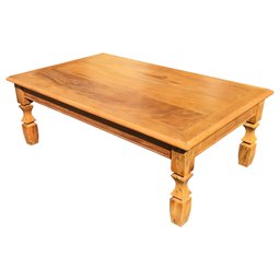 Mesa de Centro Artesanal Em Madeira Rústica Com Pés Esculpidos Libertas Rosas Artesanato - 5