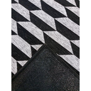 Ver imagem 4 de Tapete Sala Geométrico Colmeia 200x300 Cm Preto Lavável Fino