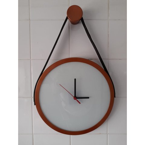 Relógio Adnet Cobre Alça Preta Fundo Branco 40 cm Pino Pendurar