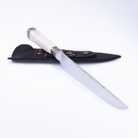 Faca Artesanal Forjada Integral Cabo de Osso Premium