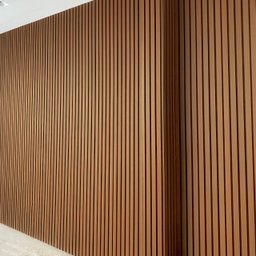 Painel Ripado Wpc Externo Cor Teca Kit 5 Un - 2,90m X 20cm (0,58m²) - 4