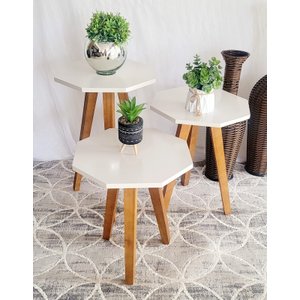 Trio de Mesas Laterais Azuma Decor na Cor Off White Geometrica com Pé em Madeira