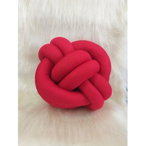 Almofada Decorativa Nó Escandinavo para Sofá e Sala Vermelha