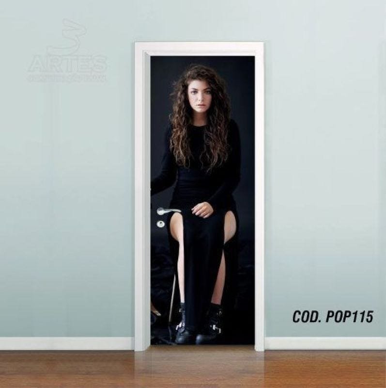 Adesivo De Porta Lorde Royals #02 - 0,90x2,10m - 1