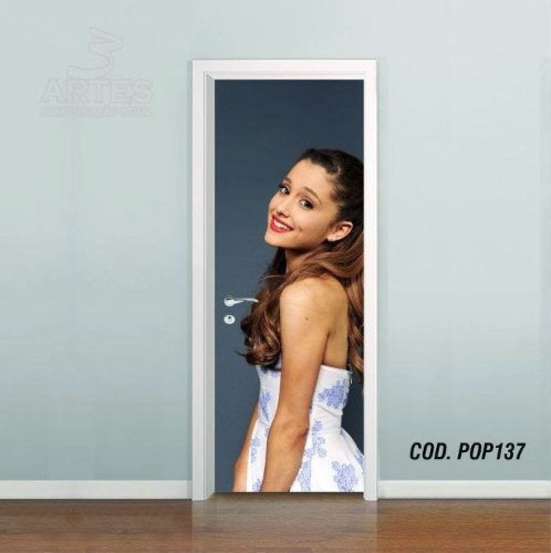 Adesivo De Porta Ariana Grande #03 - 0,80x2,10m - 1
