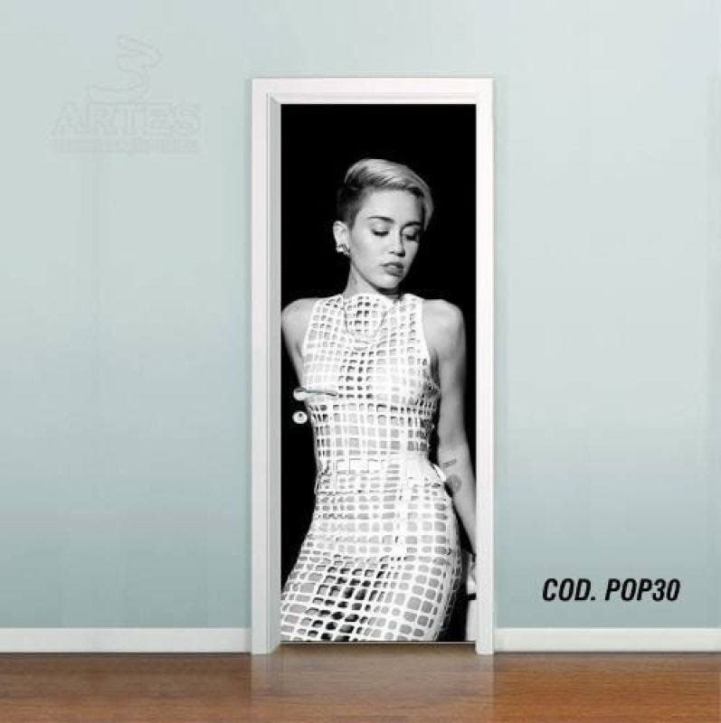 Adesivo De Porta Miley Cyrus #02 - 0,90x2,10m - 1