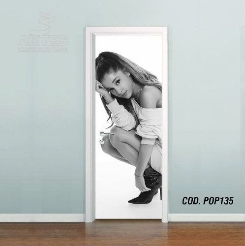 Adesivo De Porta Ariana Grande #01 - OUTRA MEDIDA - 1