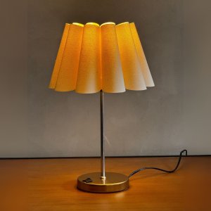 Abajur de Mesa Redondo com Interruptor com Cúpula Pétala Bege para Sala, Quarto, Cabeceira e Cama