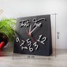 Relógio de Mesa Decorativo Tanto Faz Preto Quadrado 25cm - 4