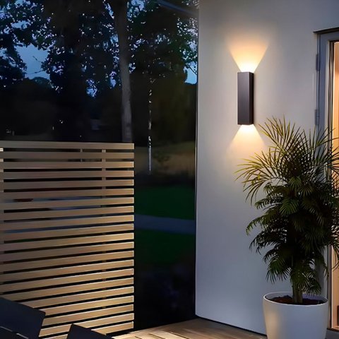 Arandela Led Fit Ip65 8w 3000k 25x8,45x3,05cm Bivolt Preto - Nordecor 6693