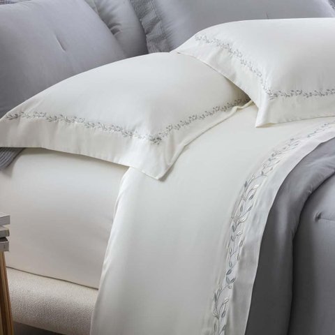 Jogo de Cama Casal 300 Fios Bordado Gardens - Casa K Off White/verdes/250