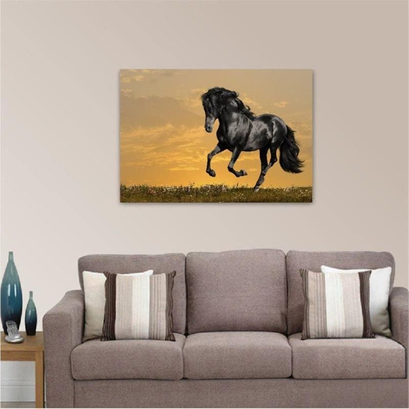 Quadro decorativo Cavalo Preto no Campo Pulando