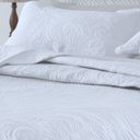 Ver imagem 3 de Cobre Leito Colcha Casal Queen Pratika Dupla Face 03 Peças - Branca - 100% Poliéster